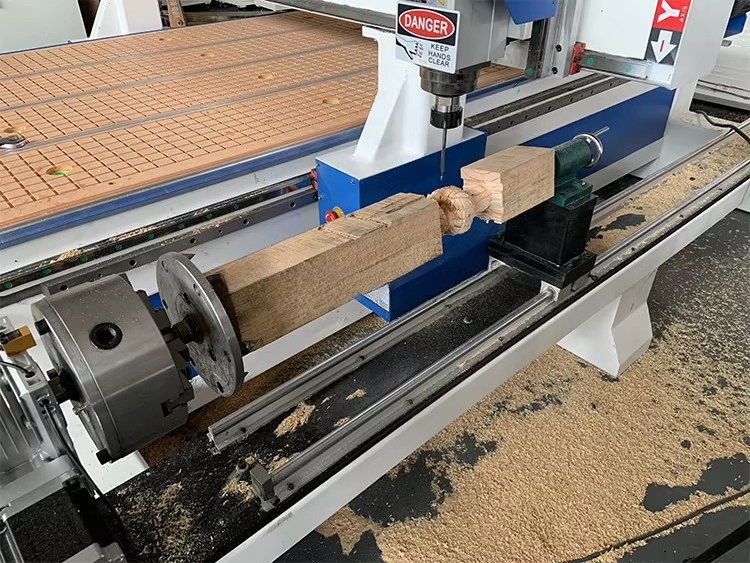 Fabrikneue hochpräzise Holzbea – Cnc Router Machine Bewertung und Preis